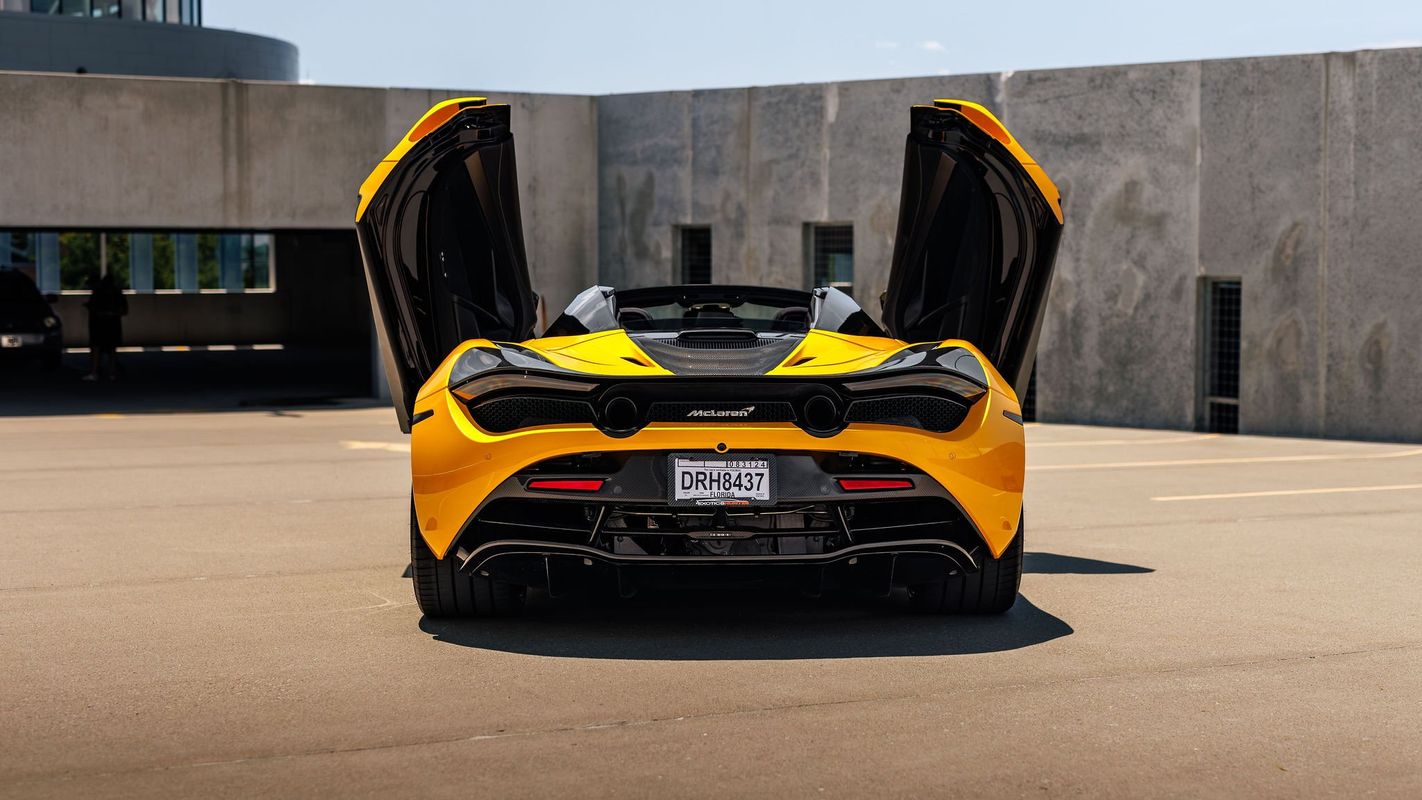2020 McLaren 720S Spider - Image 33
