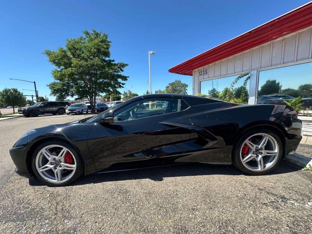 2023 Chevrolet Corvette - Image 8