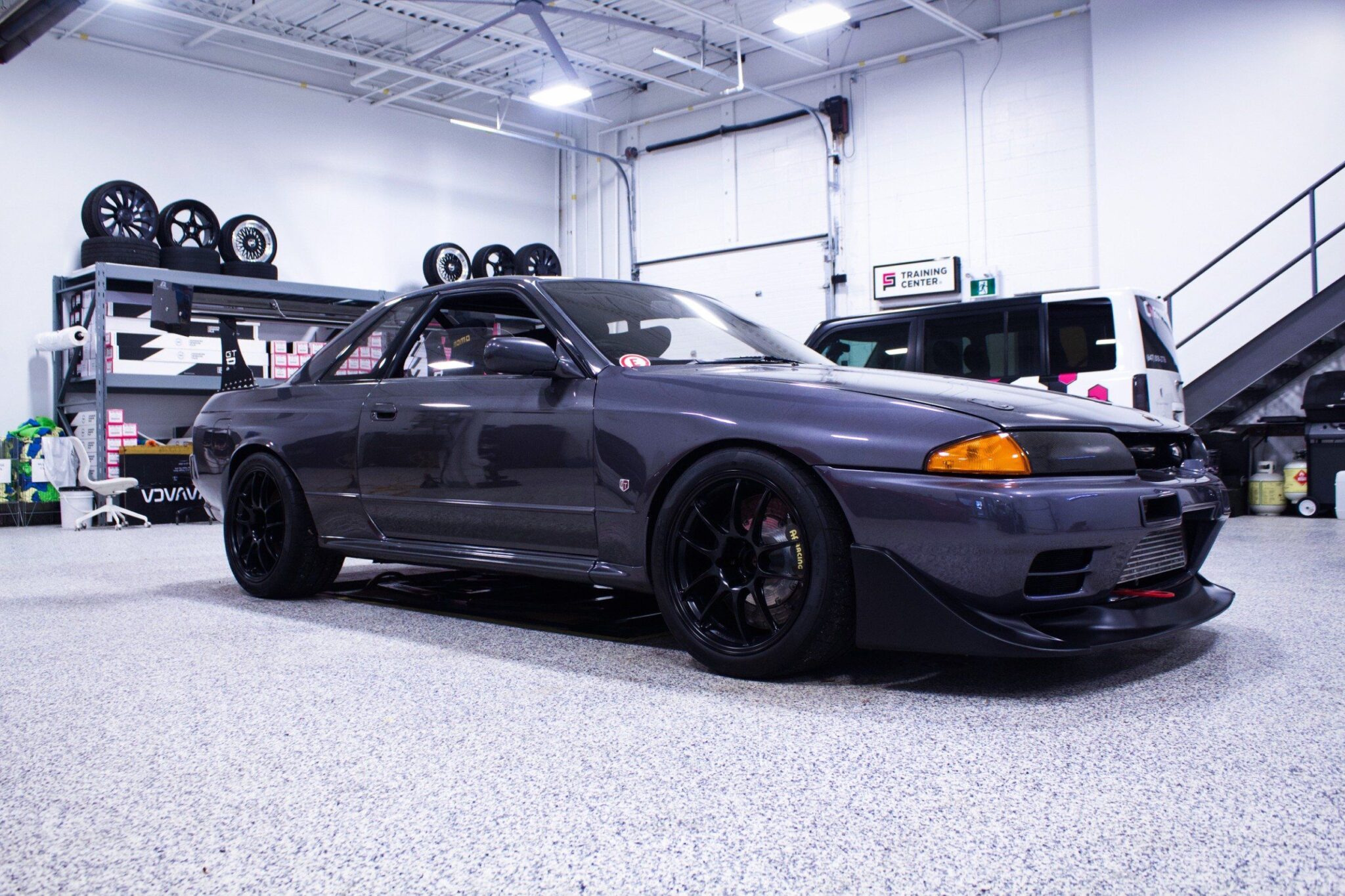 Garage Go R32 1991 Nissan GT-R R32 RaceCar - Endless Garage