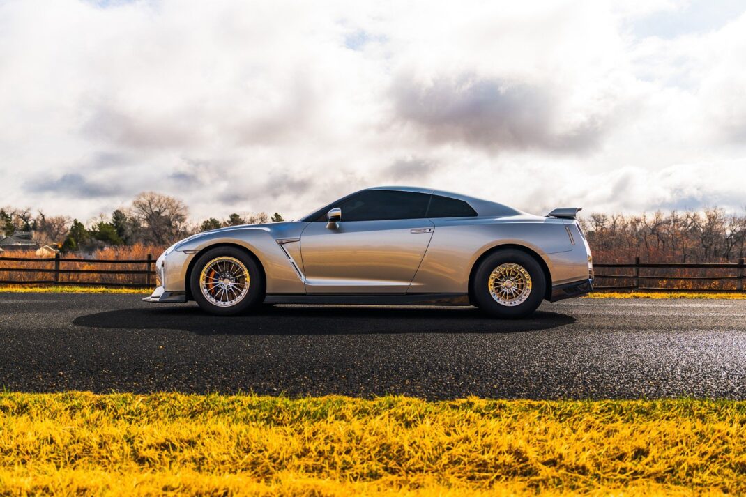 2020 Nissan GT-R - Image 11