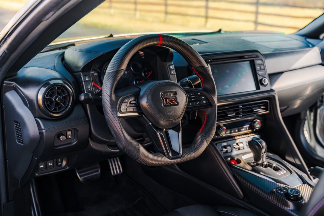 2020 Nissan GT-R - Image 40