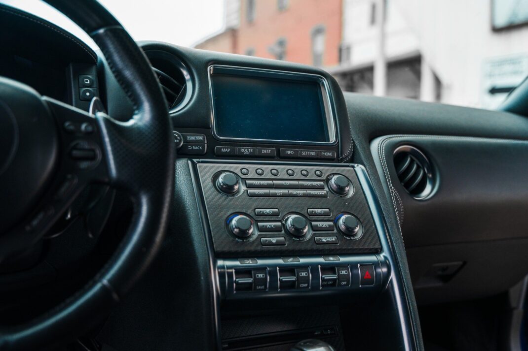 2015 Nissan GT-R - Image 61