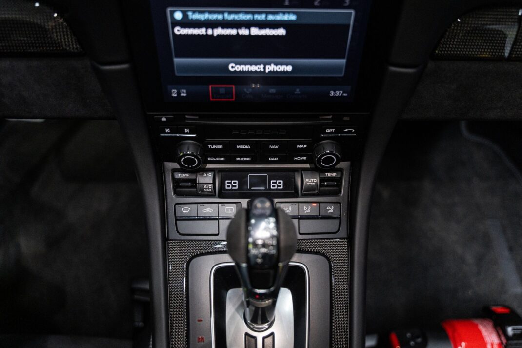 2018 Porsche 911 - Image 57