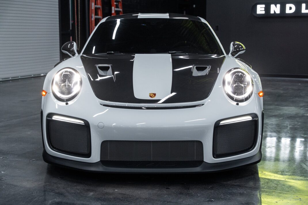 2018 Porsche 911 - Image 34
