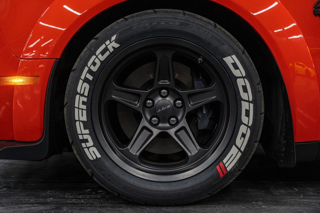 2023 Dodge Challenger - Image 17