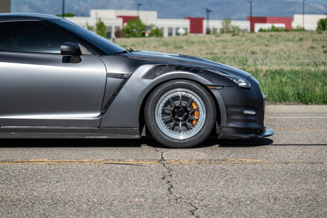 2013 Nissan GT-R - Image 3