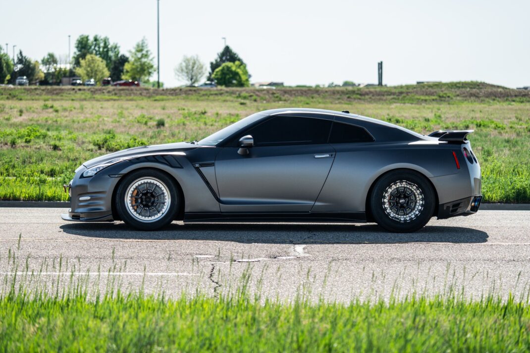 2013 Nissan GT-R - Image 11