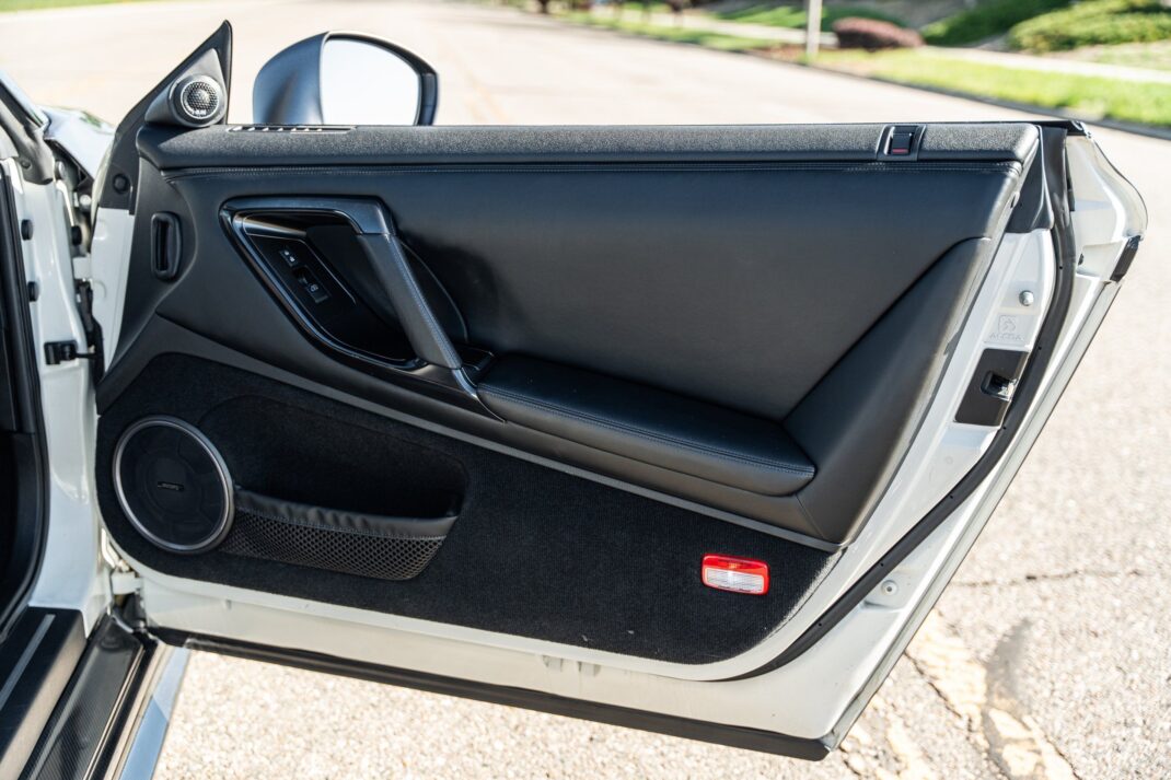 2013 Nissan GT-R - Image 31
