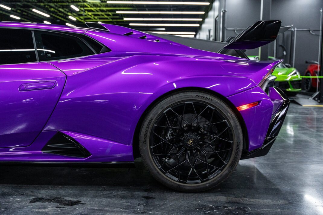 2023 Lamborghini Huracan - Image 10