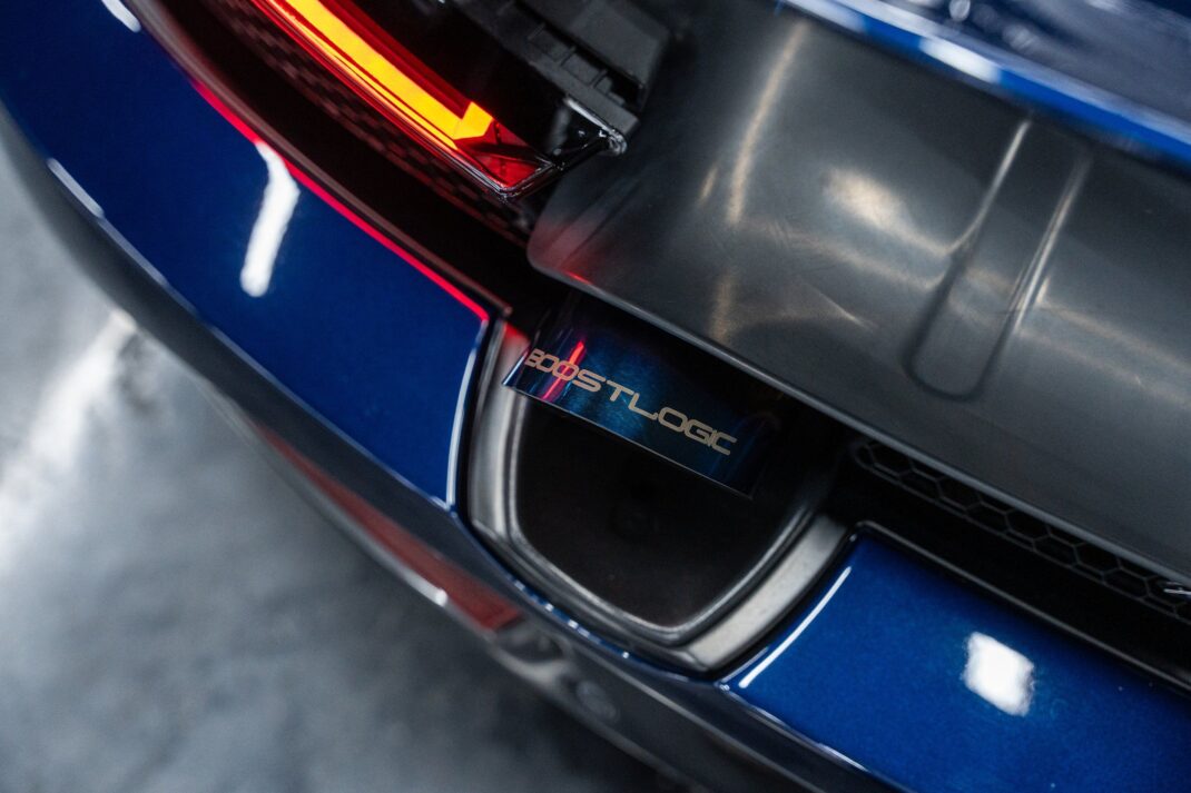 2020 McLaren 720S Spider - Image 10