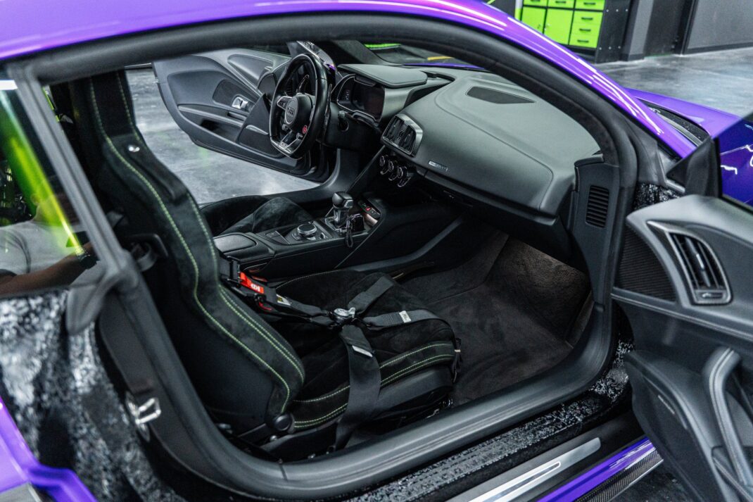 2017 Audi R8 - Image 40