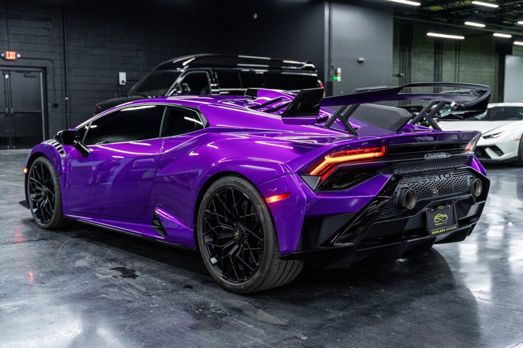 2023 Lamborghini Huracan - Image 9