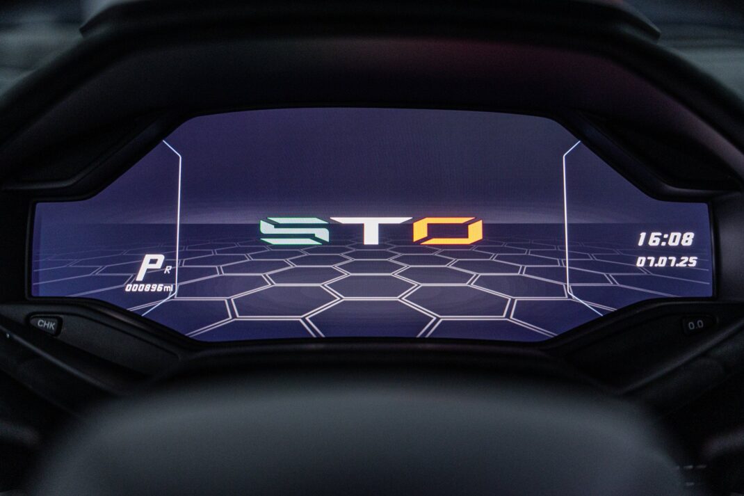 2023 Lamborghini Huracan - Image 25