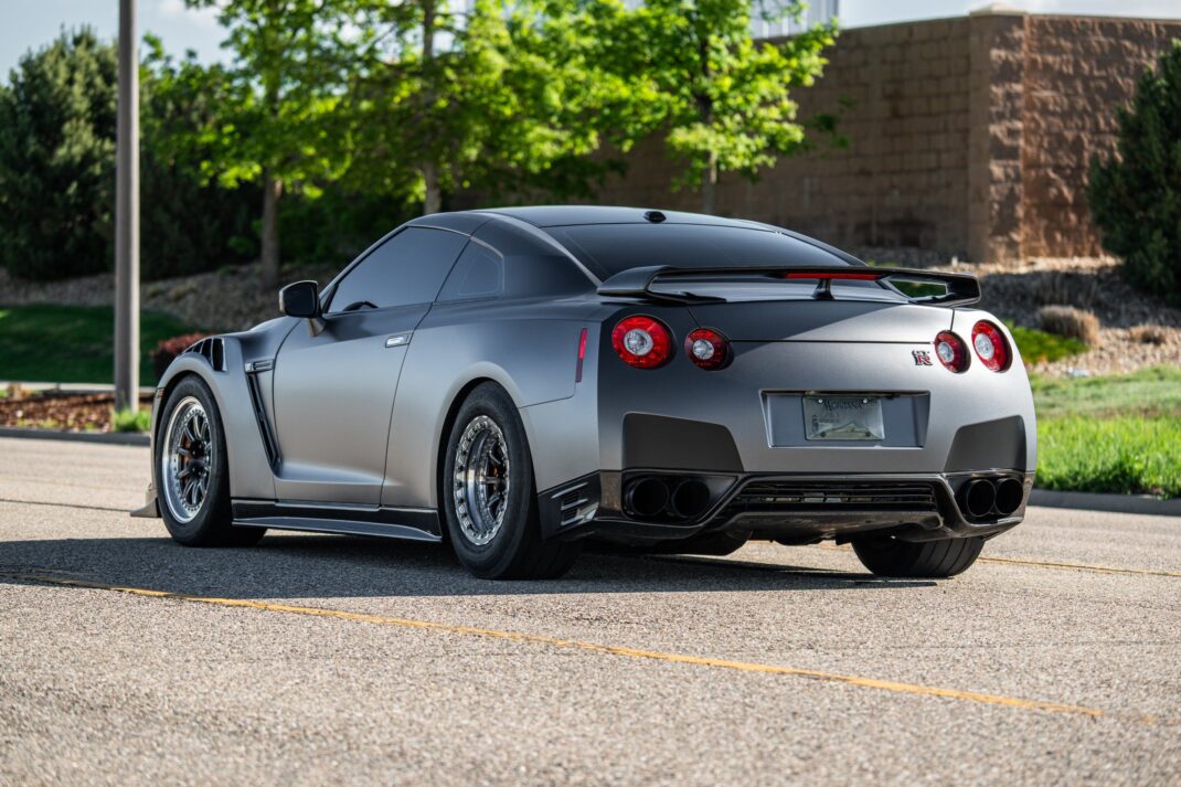 2013 Nissan GT-R - Image 9