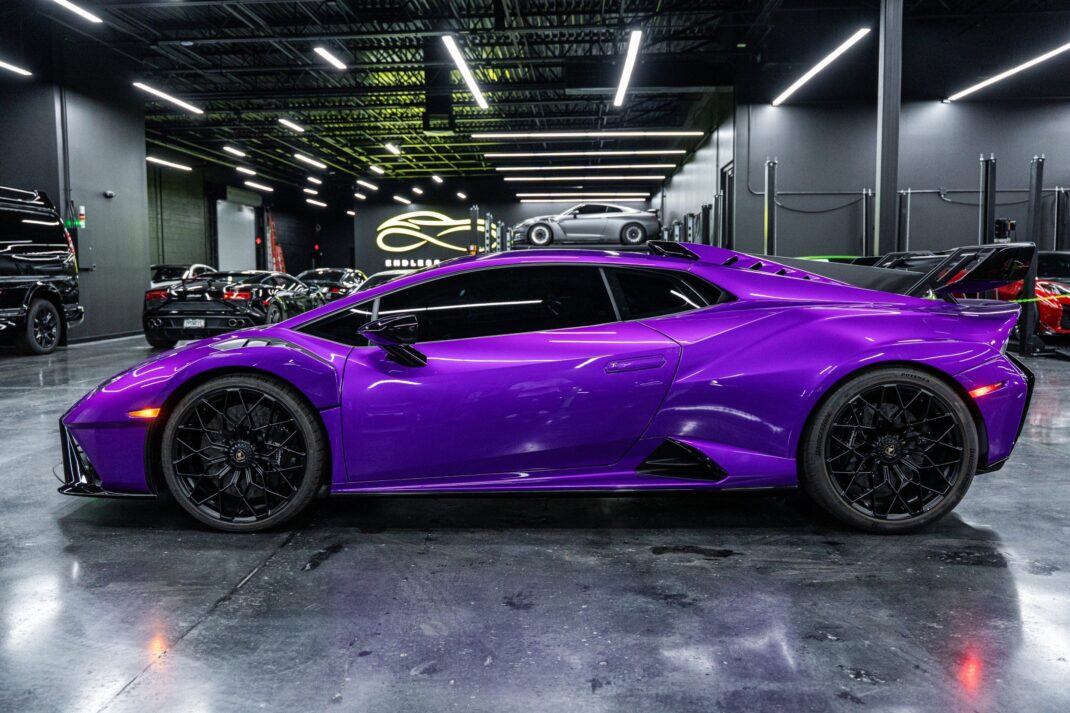 2023 Lamborghini Huracan - Image 12