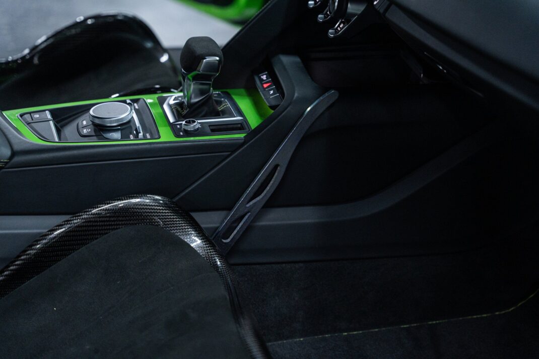 2020 Audi R8 - Image 40