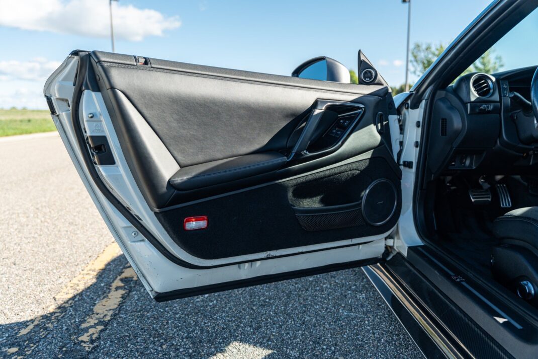 2013 Nissan GT-R - Image 18