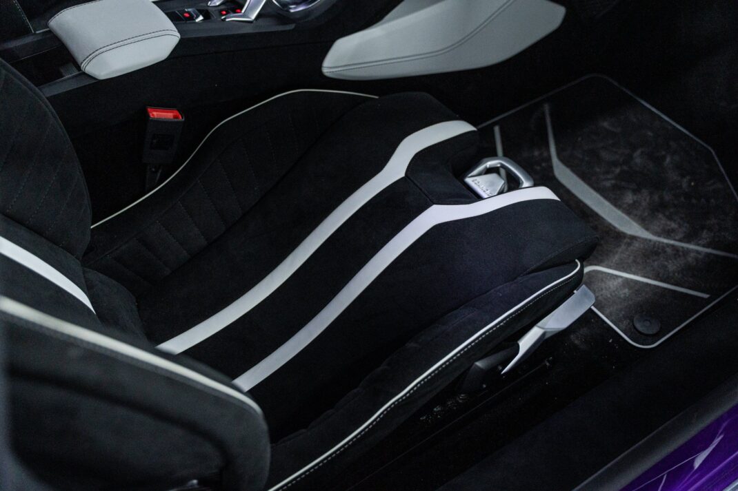 2023 Lamborghini Huracan - Image 31