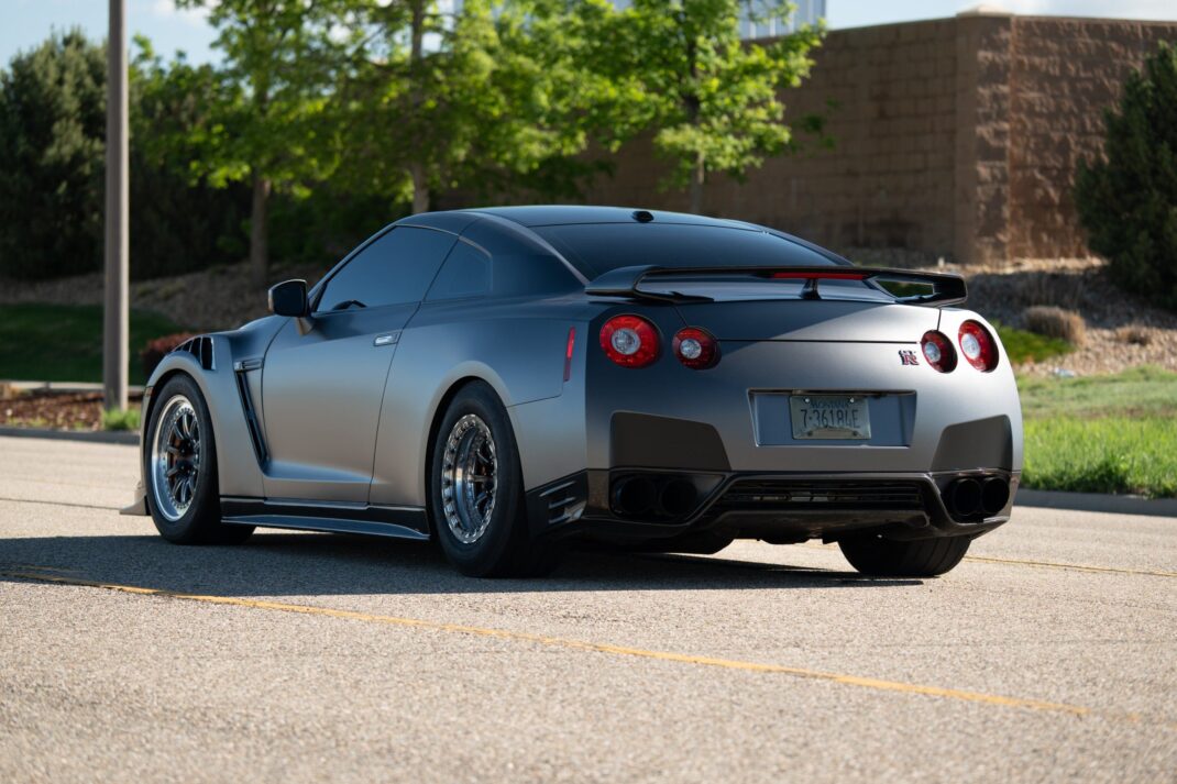 2013 Nissan GT-R - Image 10