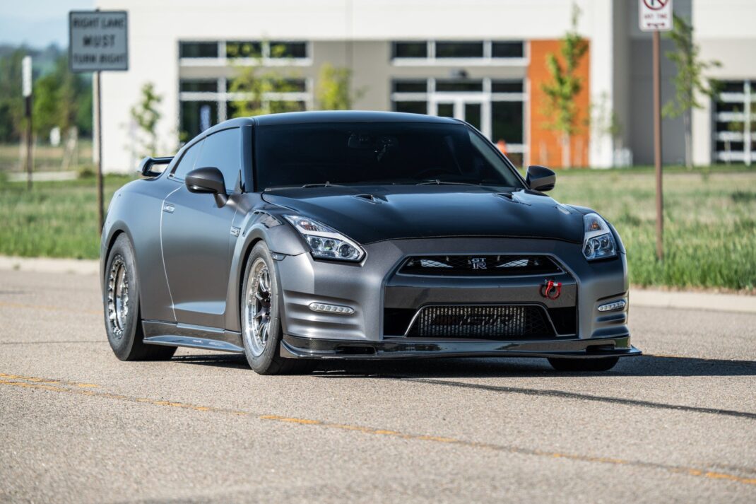 2013 Nissan GT-R - Image 16
