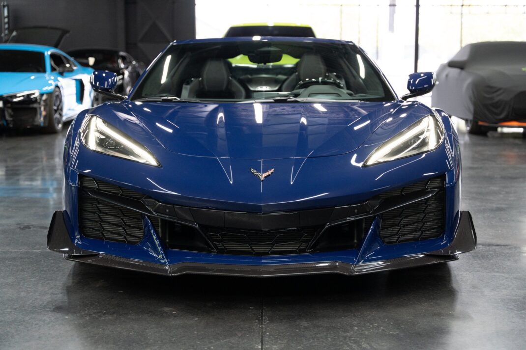 2025 Chevrolet Corvette - Image 17