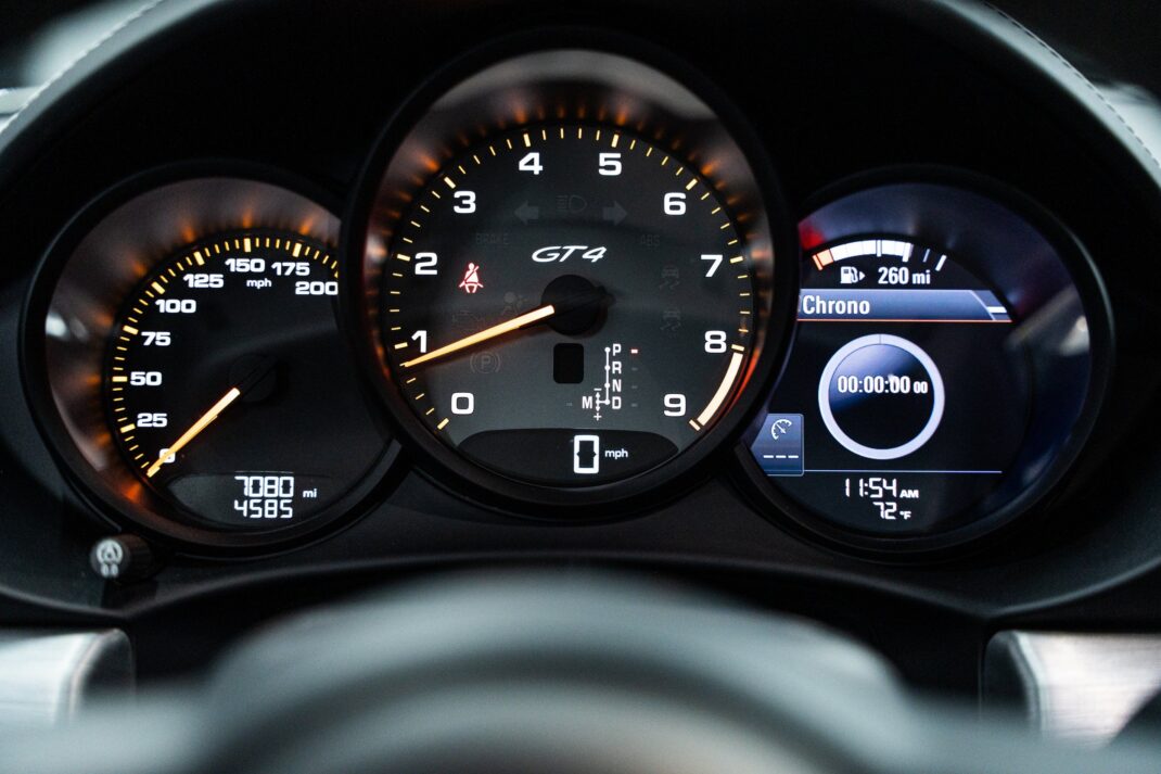 2022 Porsche 718 Cayman - Image 28