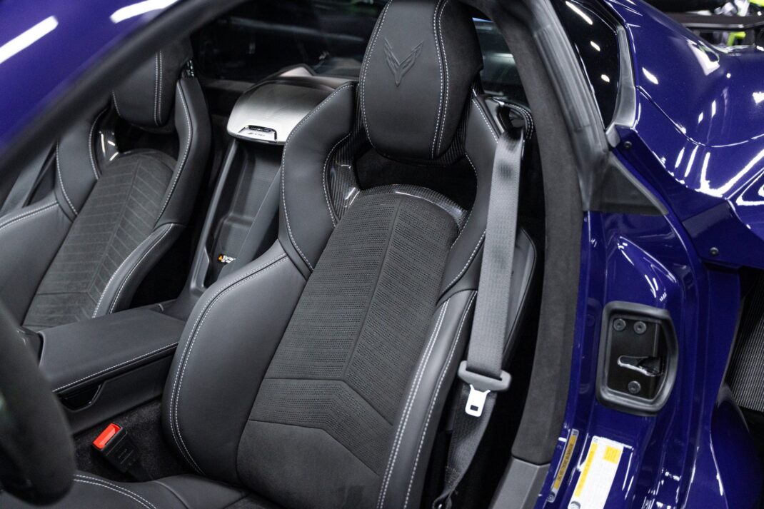 2025 Chevrolet Corvette - Image 39