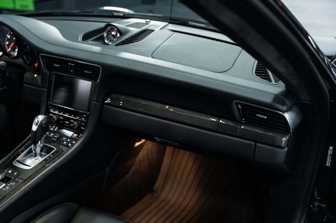 2014 Porsche 911 - Image 43