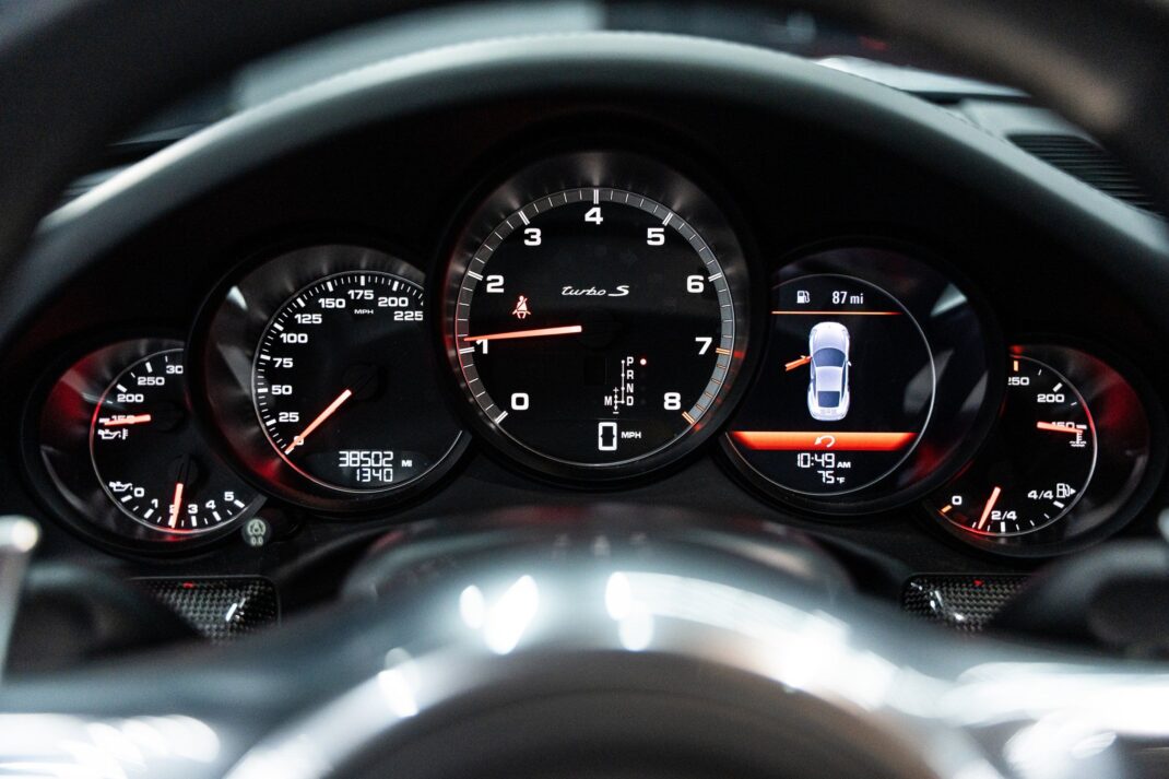 2014 Porsche 911 - Image 33