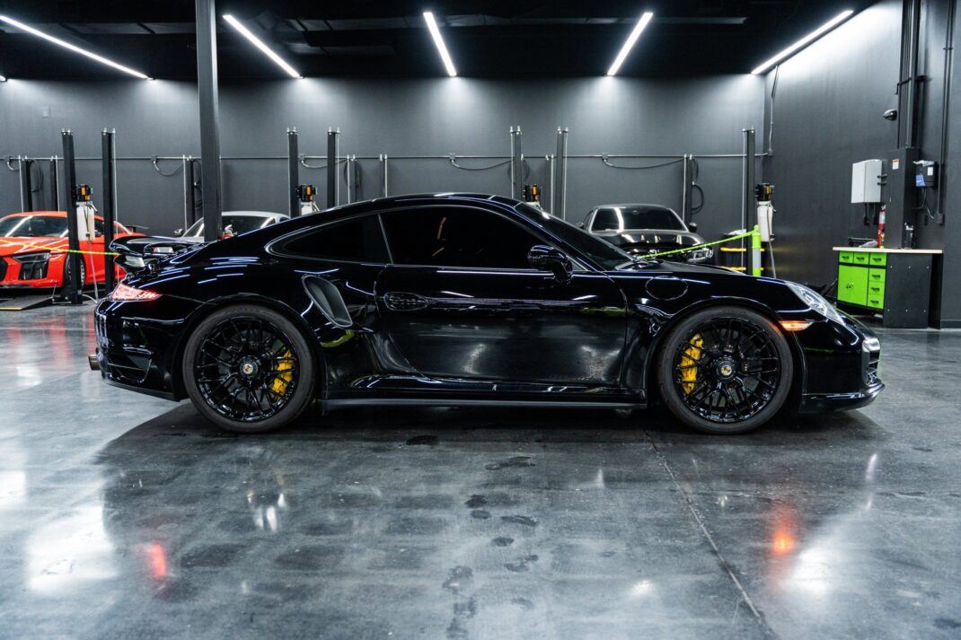 2014 Porsche 911 - Image 4
