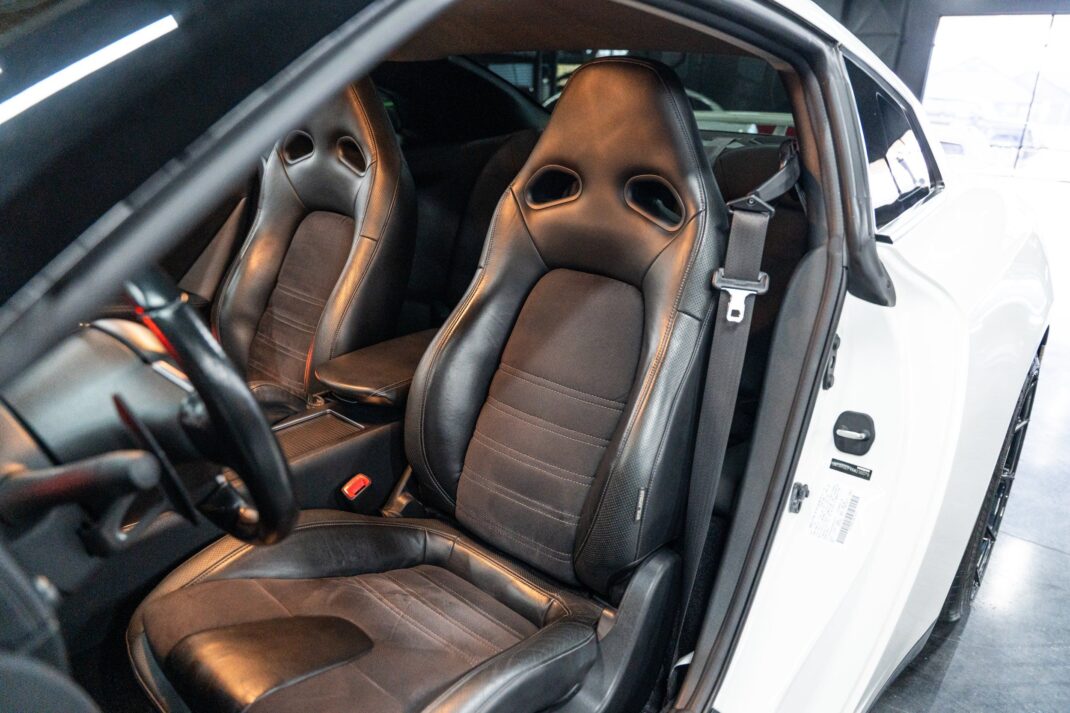 2010 Nissan GT-R - Image 26