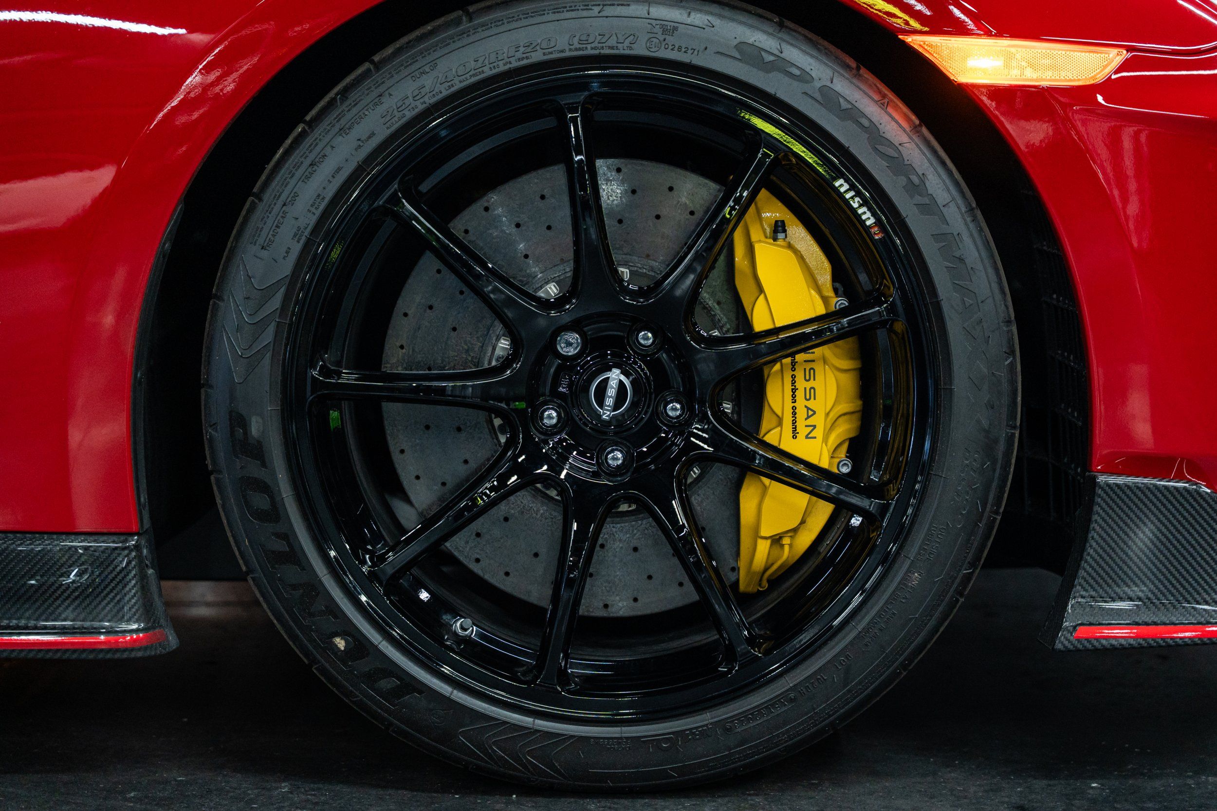 2024 Nissan GT-R - Image 3