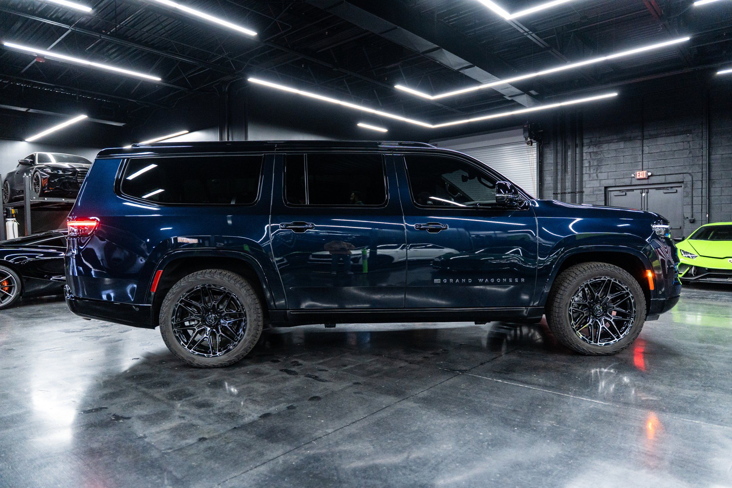 2024 Jeep Grand Wagoneer L - Image 4