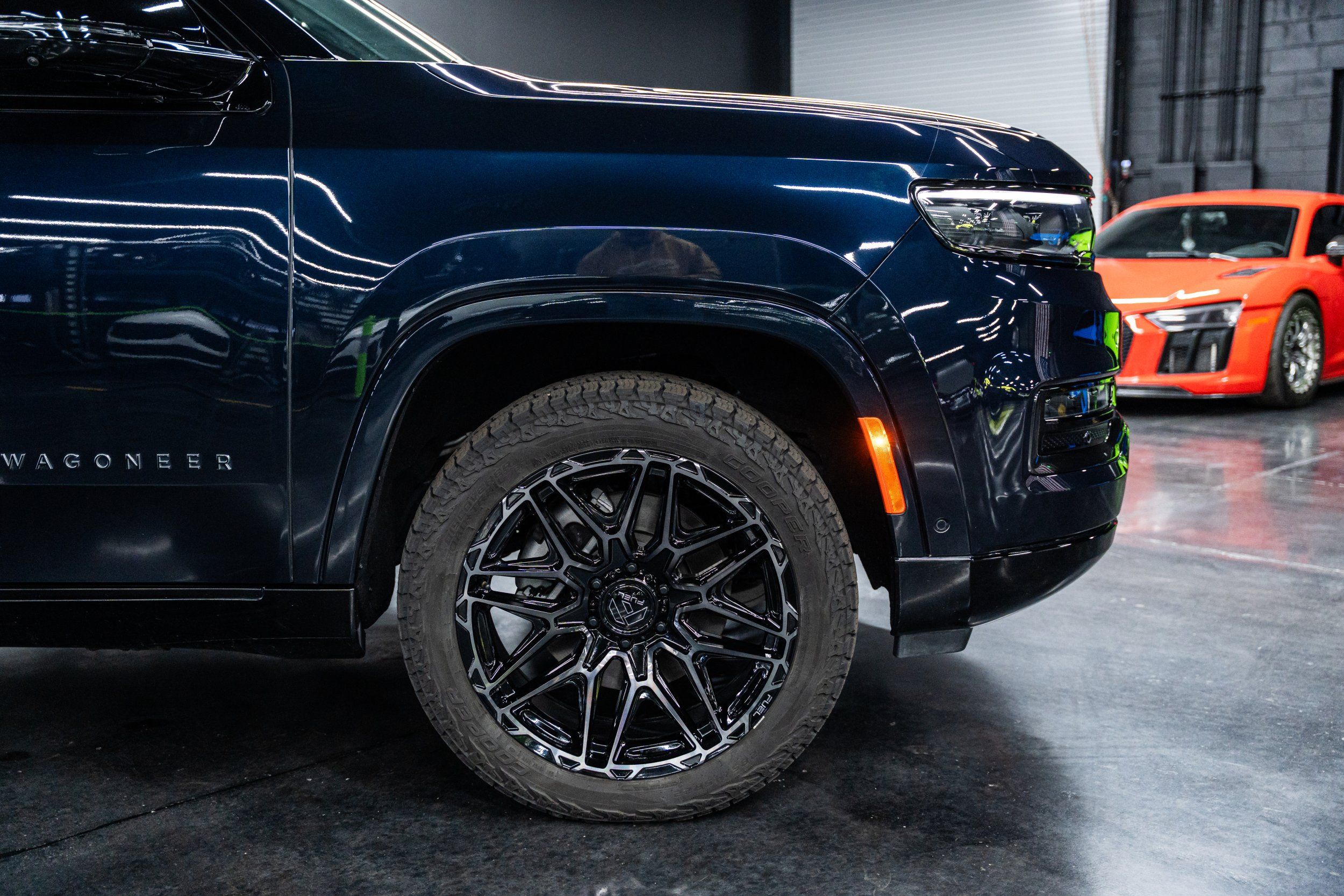 2024 Jeep Grand Wagoneer L - Image 2