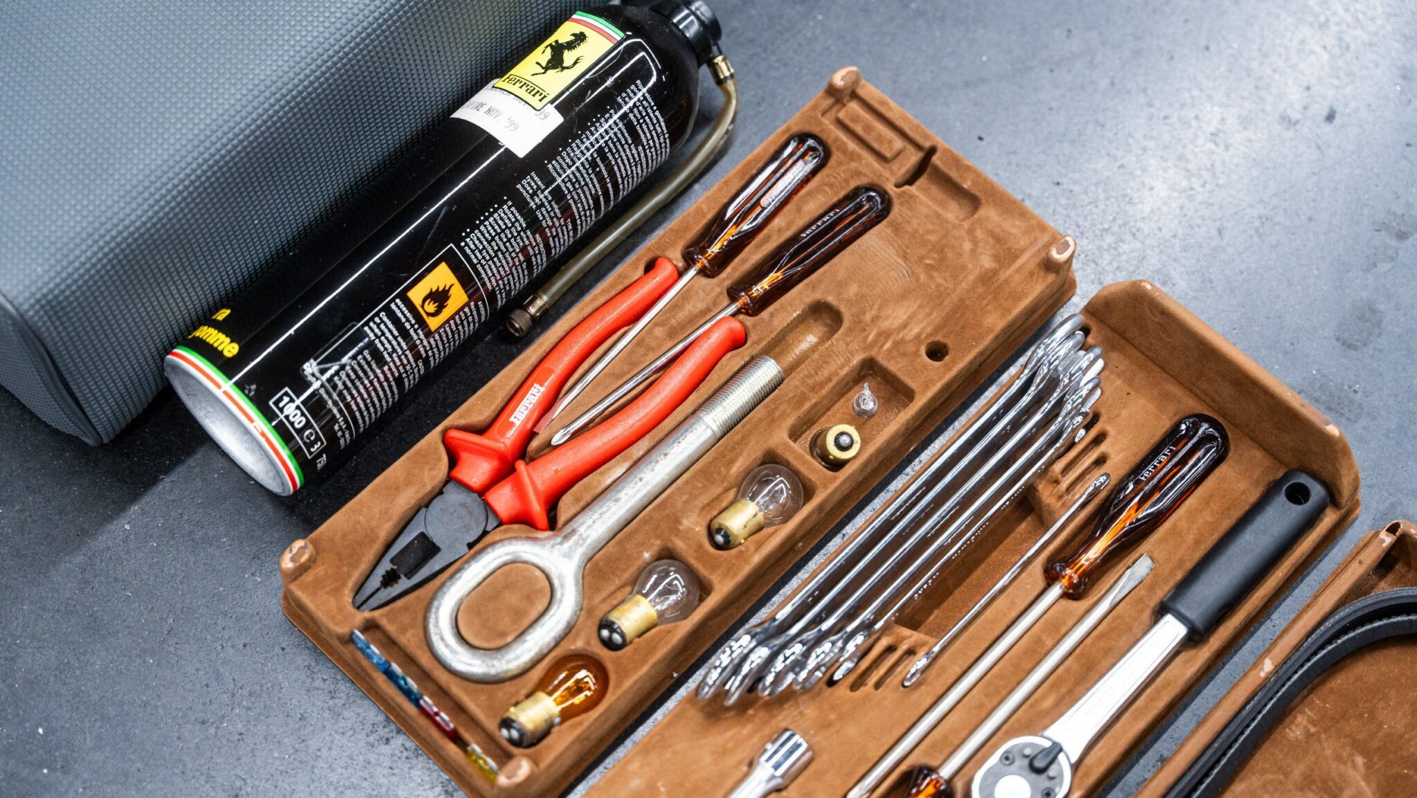 1992 Ferrari 512 TR - Image 55