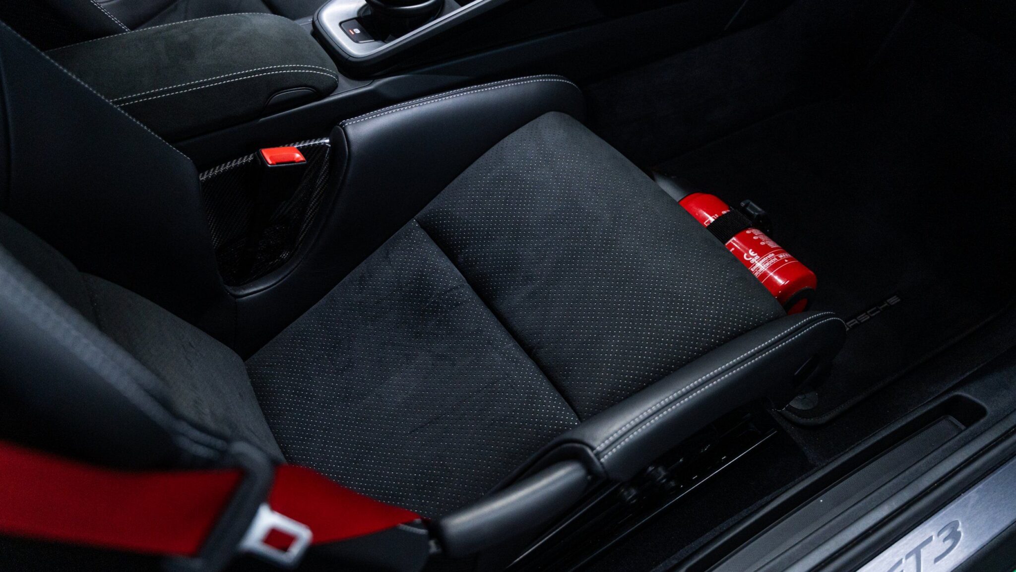 2022 Porsche 911 - Image 33