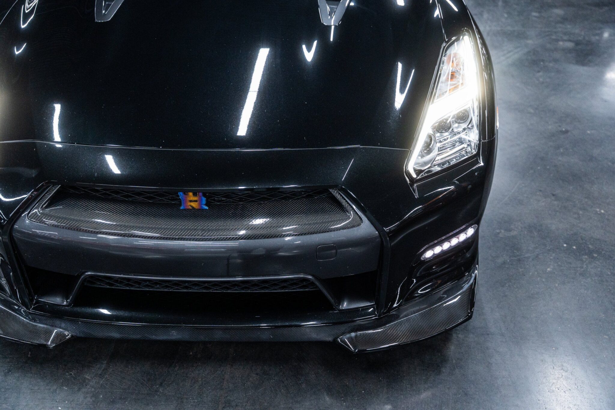 2014 Nissan GT-R - Image 16