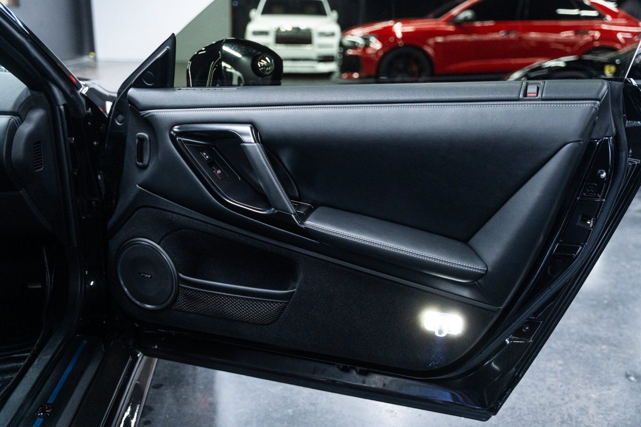 2014 Nissan GT-R - Image 41