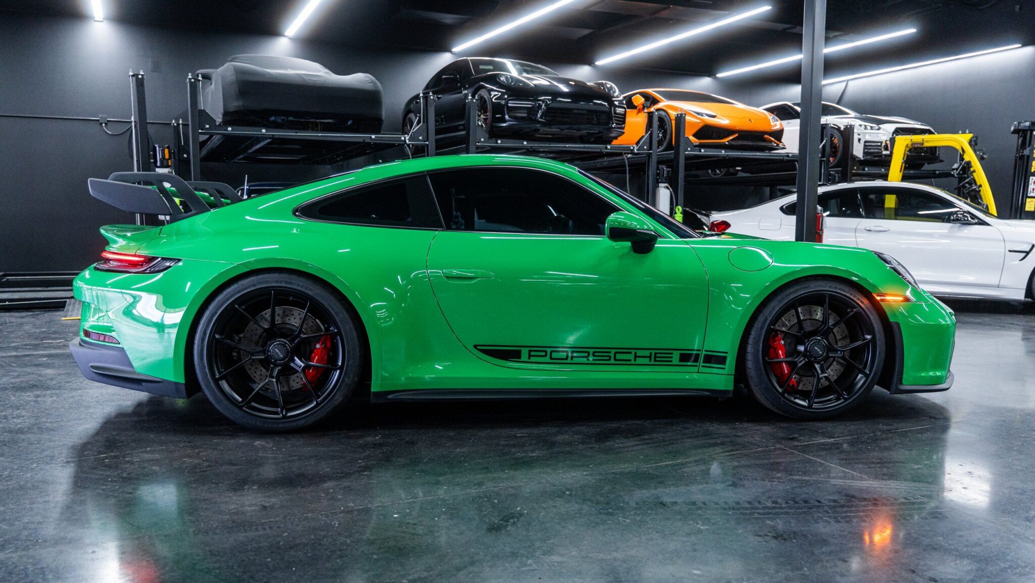 2022 Porsche 911 - Image 3