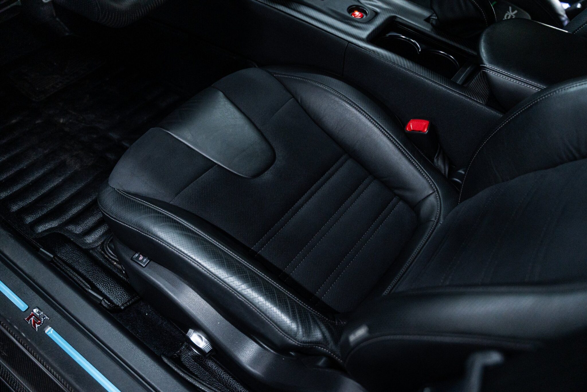 2014 Nissan GT-R - Image 34