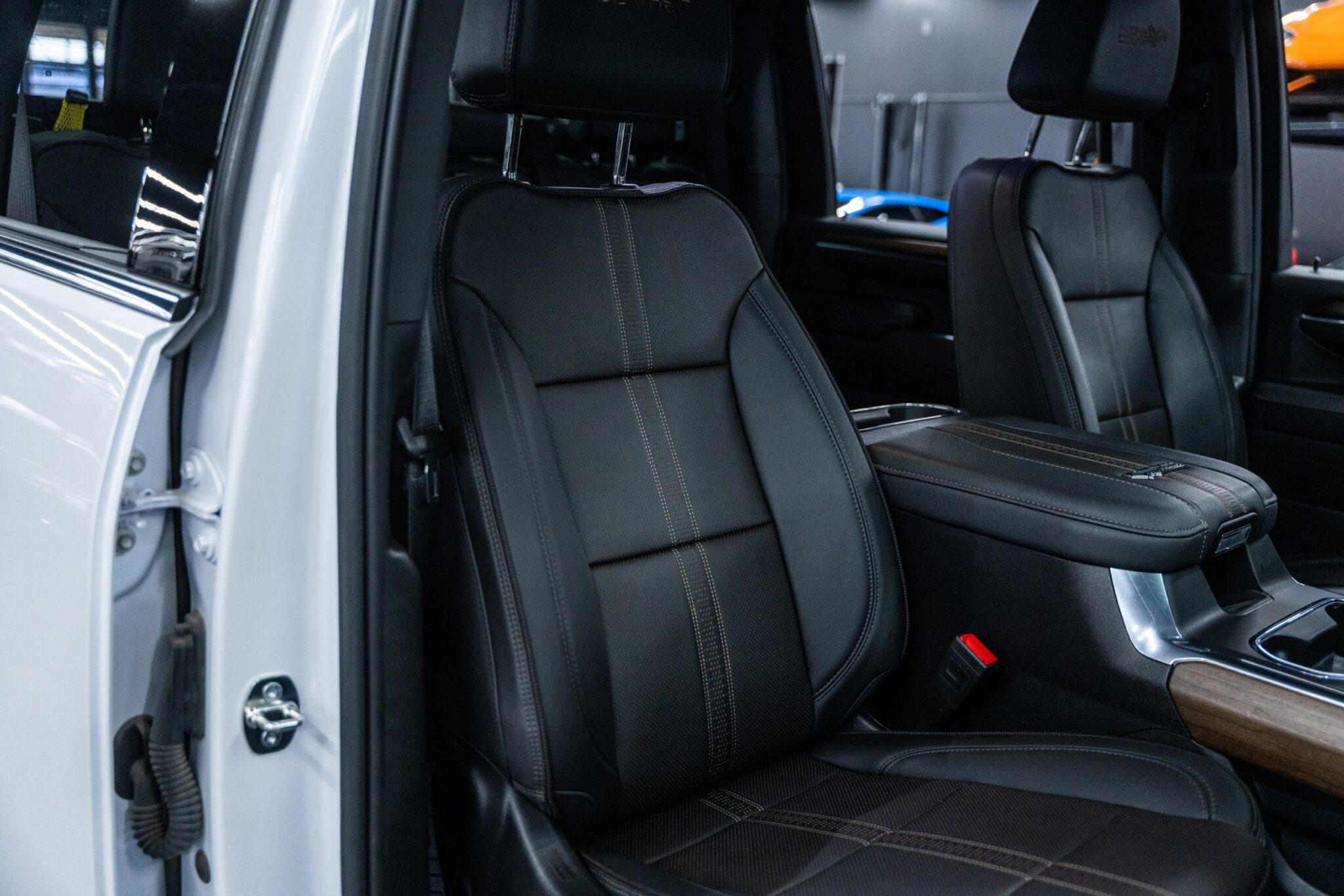 2024 Chevrolet Silverado 3500HD - Image 39