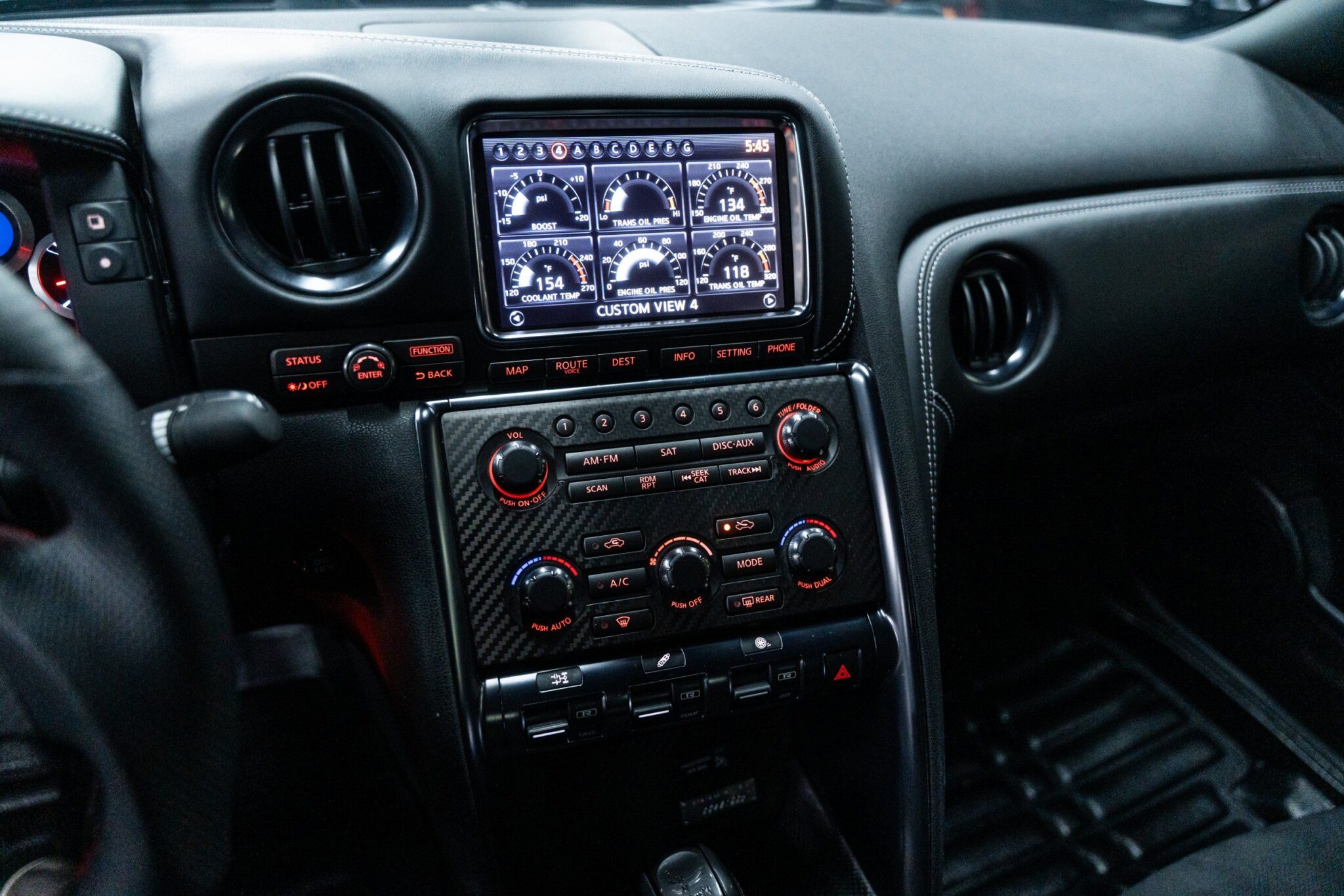 2014 Nissan GT-R - Image 38