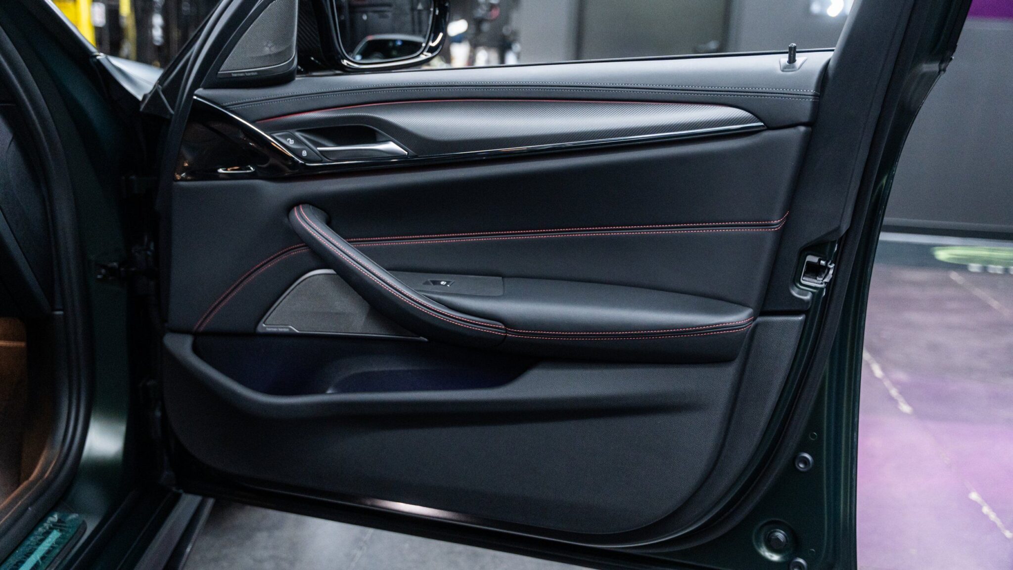 2022 BMW M5 - Image 44