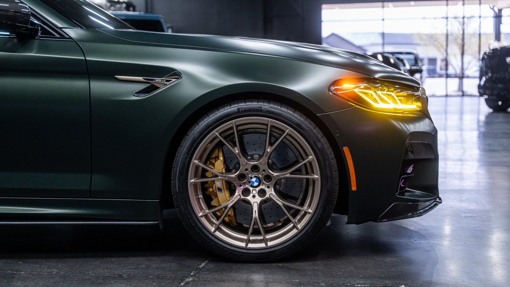 2022 BMW M5 - Image 2