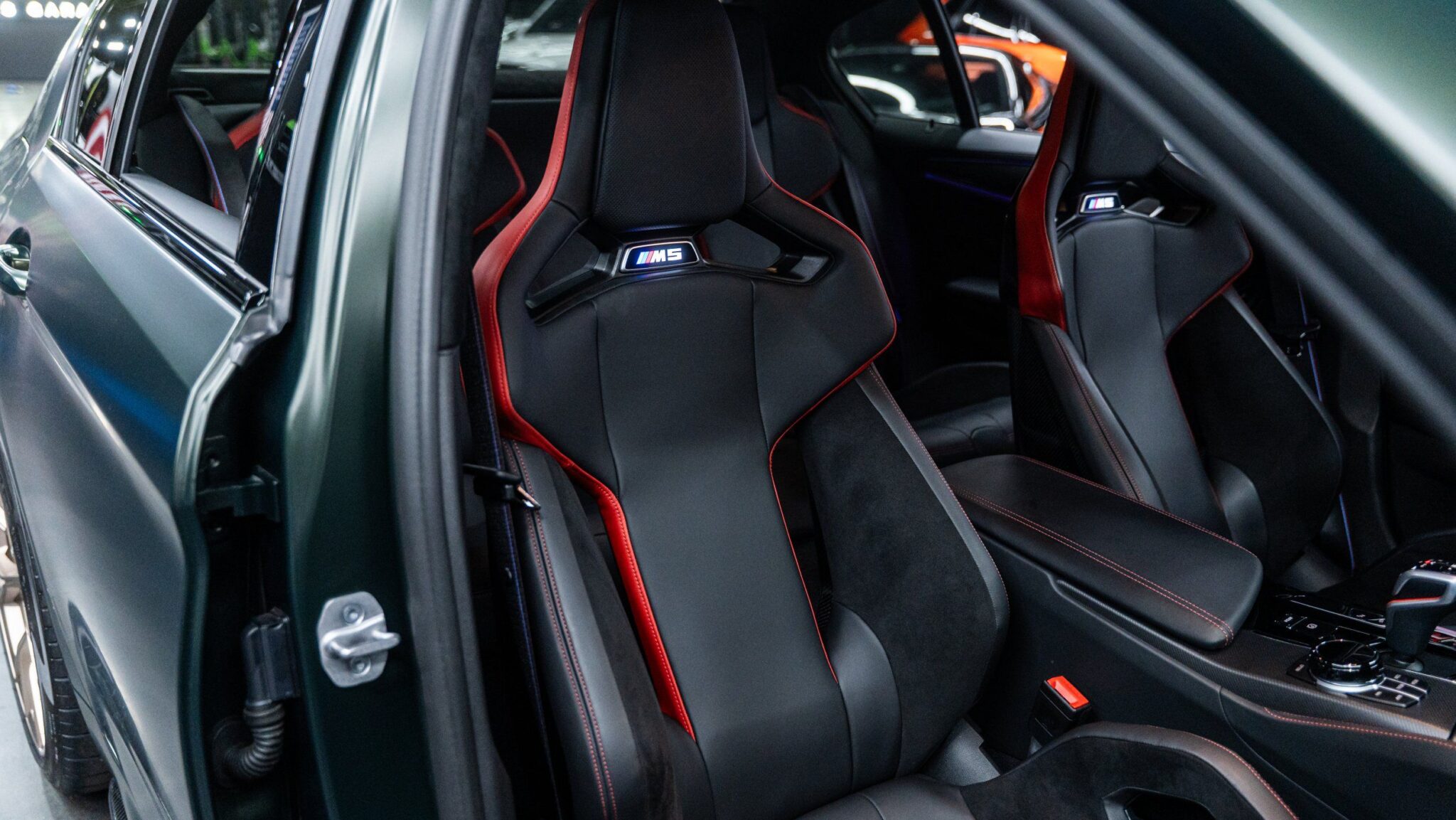 2022 BMW M5 - Image 48