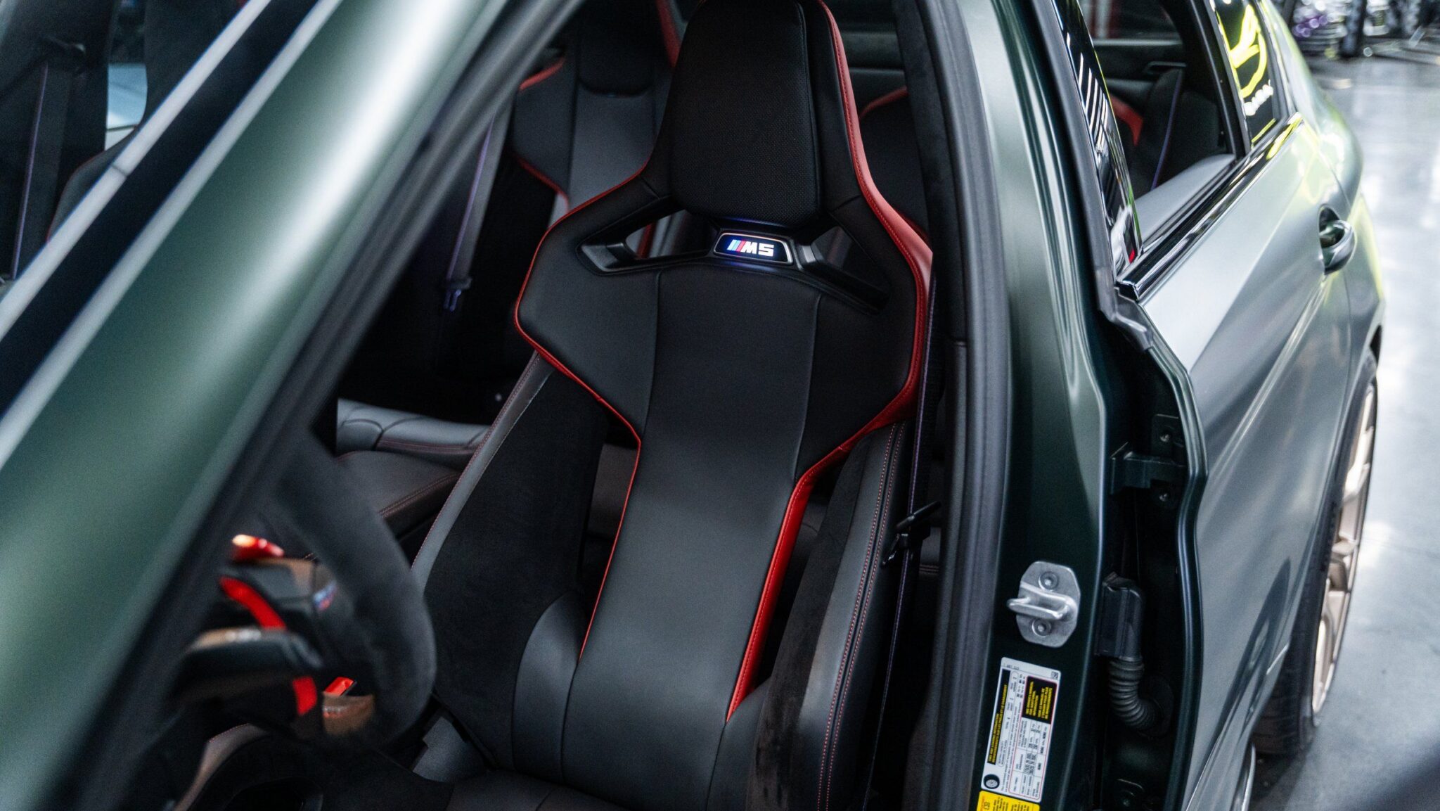 2022 BMW M5 - Image 32