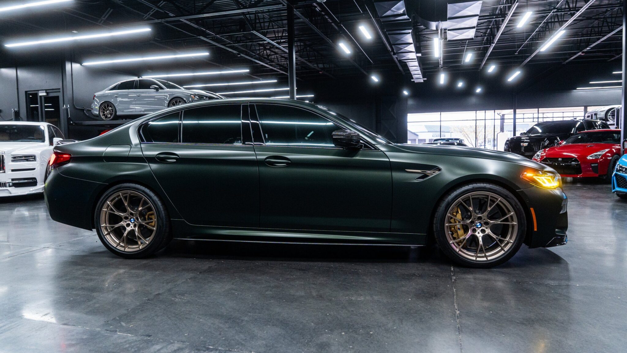 2022 BMW M5 - Image 3