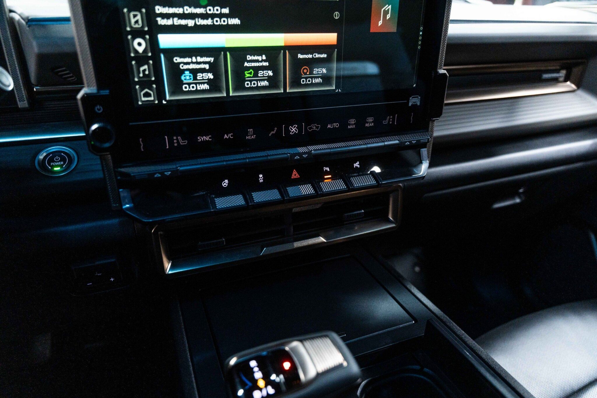 2024 GMC HUMMER EV SUV - Image 30