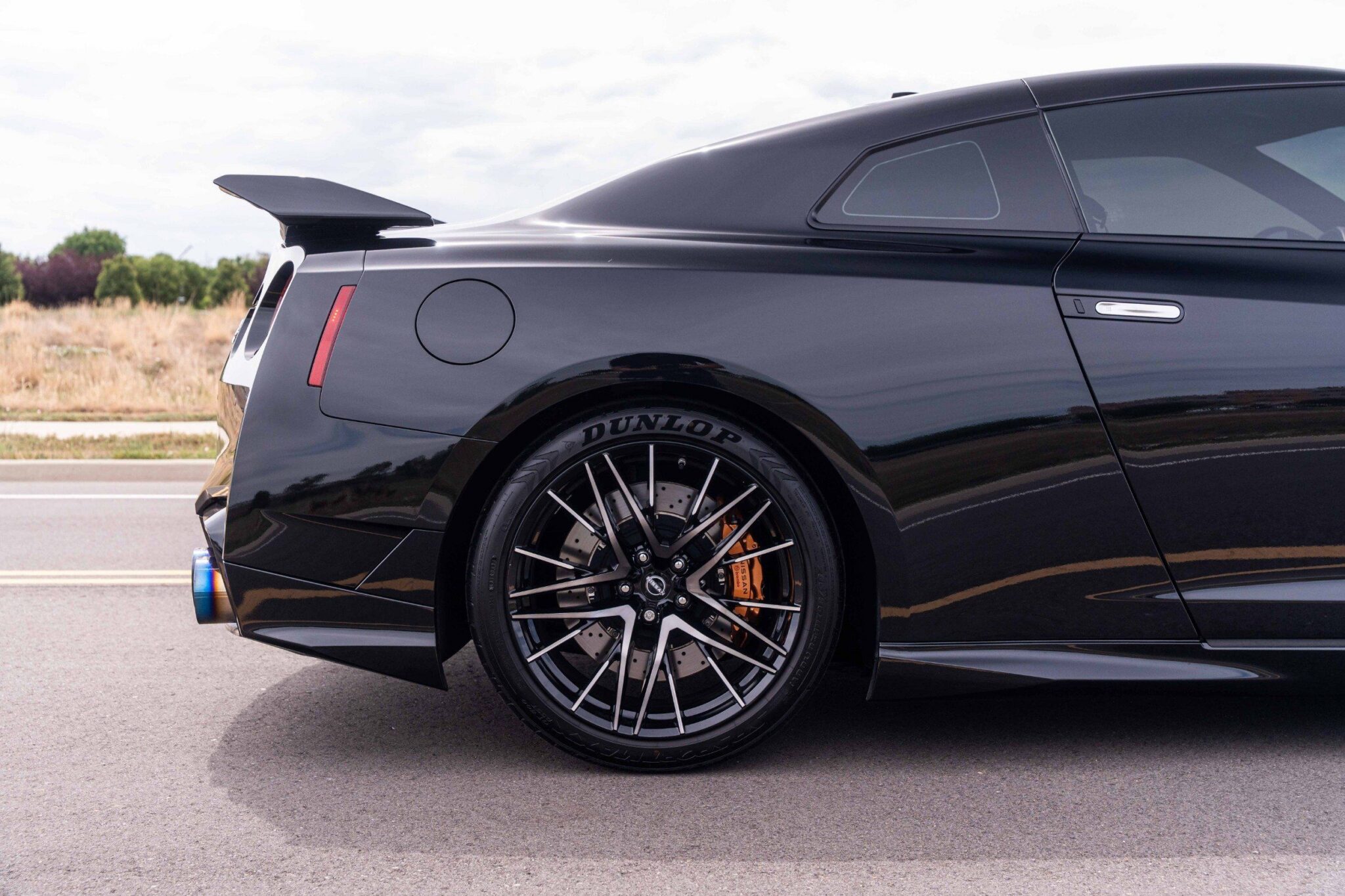 2024 Nissan GT-R - Image 5