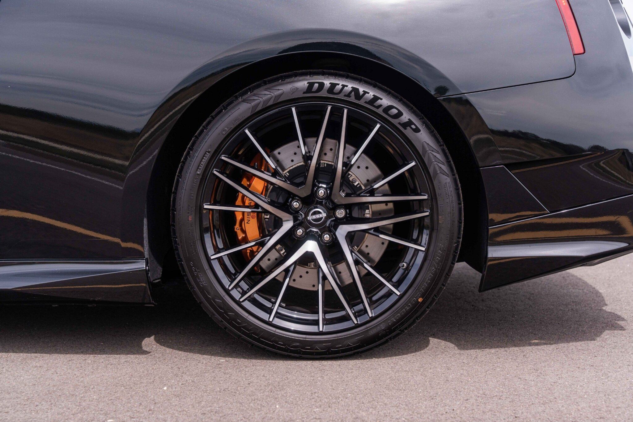 2024 Nissan GT-R - Image 11